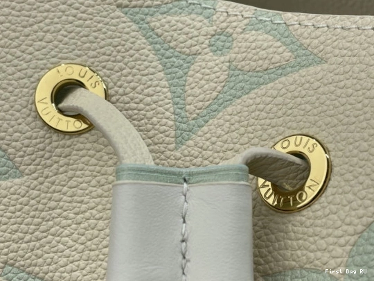Firstbags ru VUITTON BB NÉONOÉ LOUIS 0709